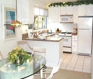 villa-mykonos.palm-springs-ca-hotels.com/